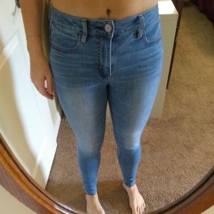 High-waisted jeggings